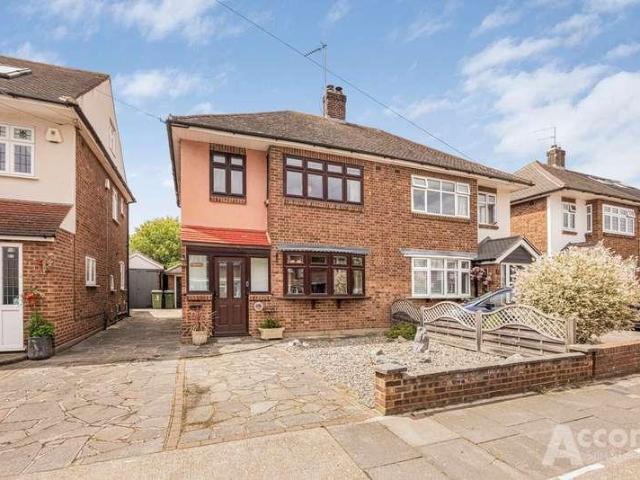 3 bed house for sale