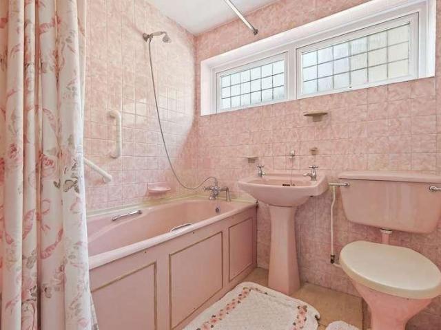 3 bed house for sale