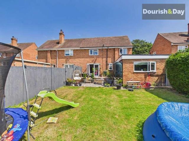 3 bed house for sale