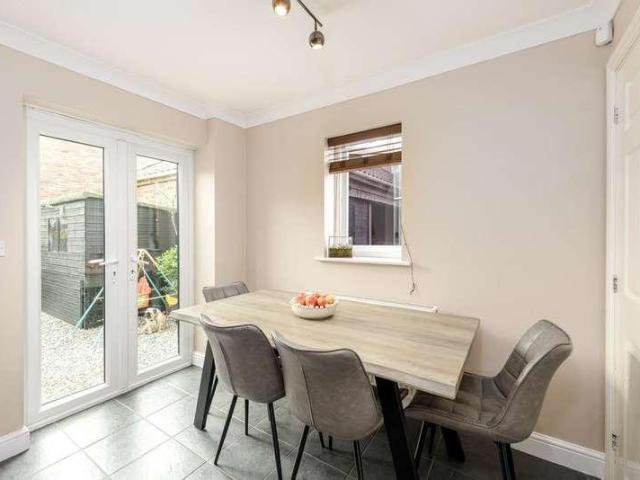 3 bed house for sale