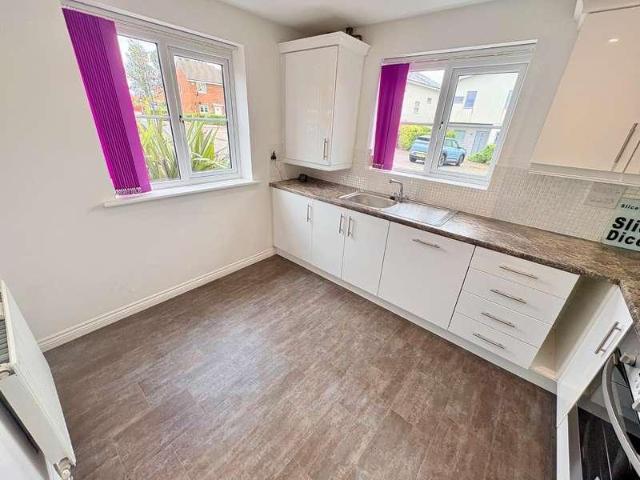 3 bed house for sale