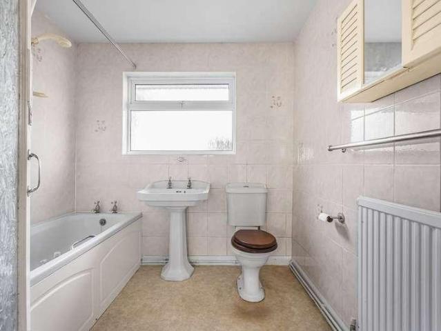 3 bed house for sale