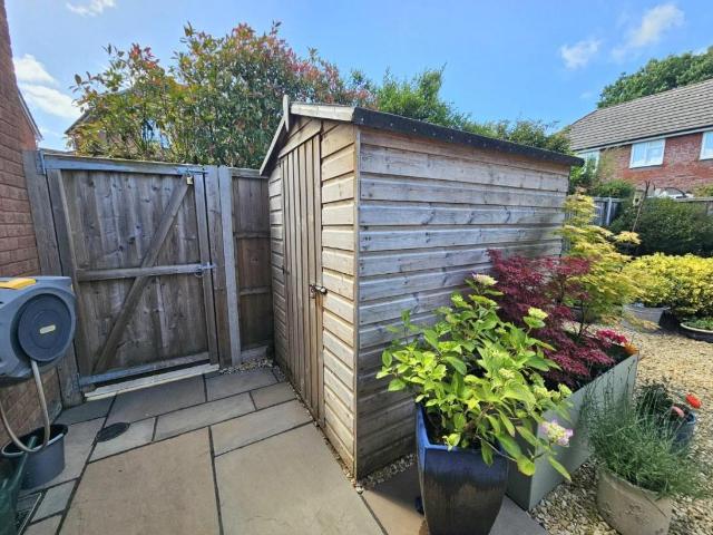 3 bed house for sale