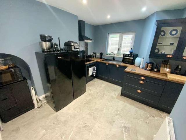 3 bed house for sale