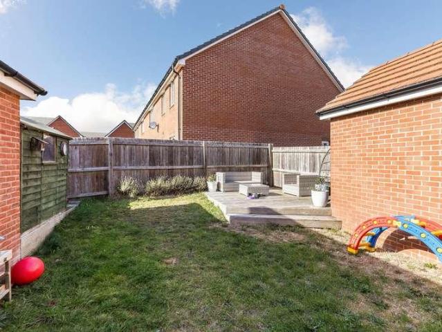 3 bed house for sale