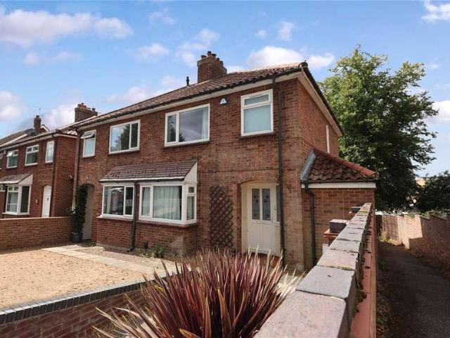 3 bed house for sale