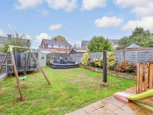3 bed house for sale