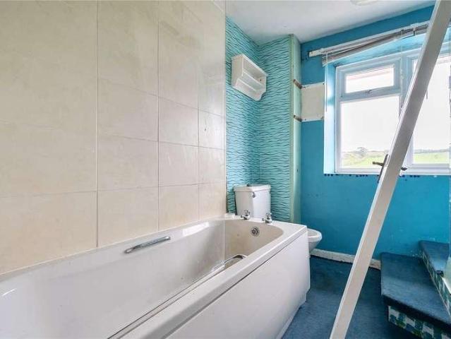 3 bed house for sale
