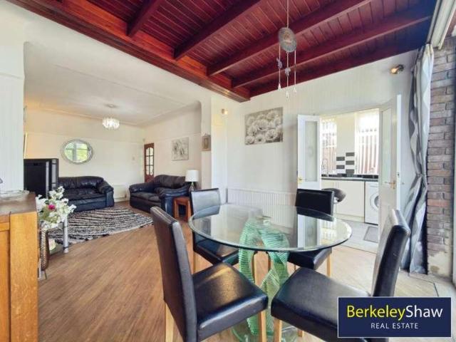 3 bed house for sale