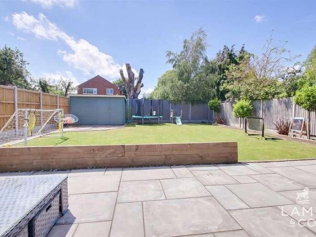 3 bed house for sale