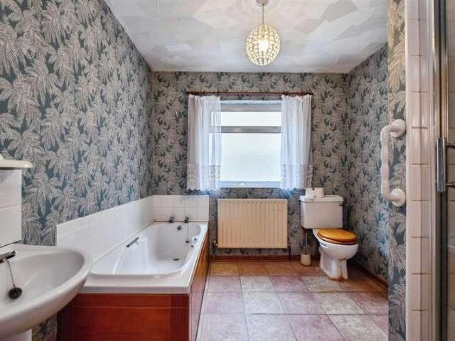 3 bed house for sale