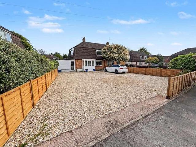 3 bed house for sale