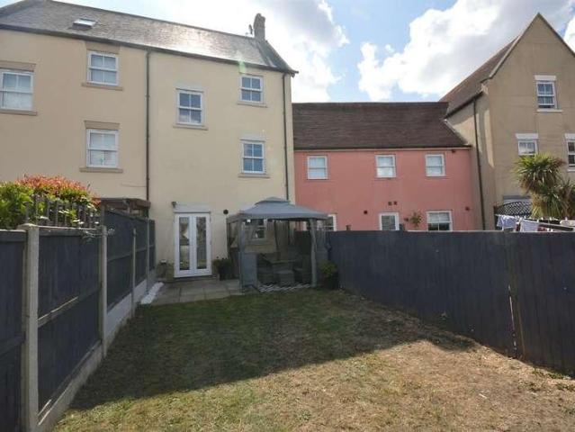 3 bed house for sale