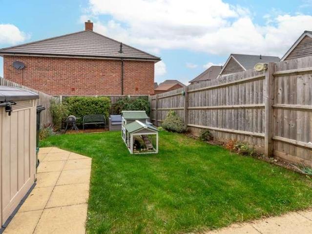 3 bed house for sale