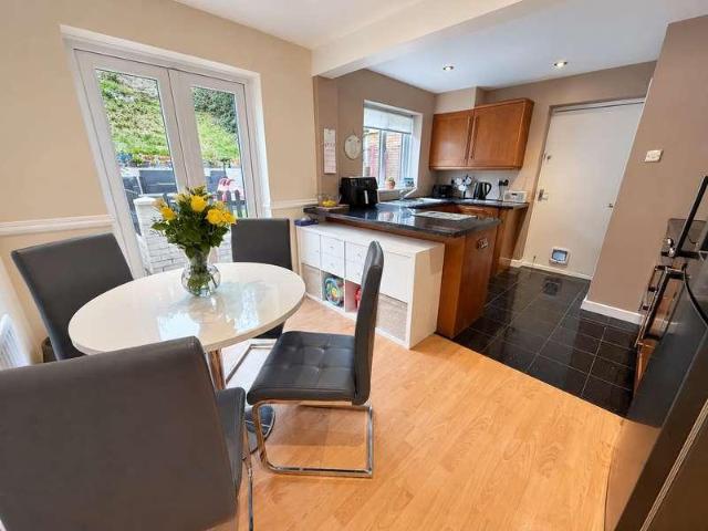 3 bed house for sale