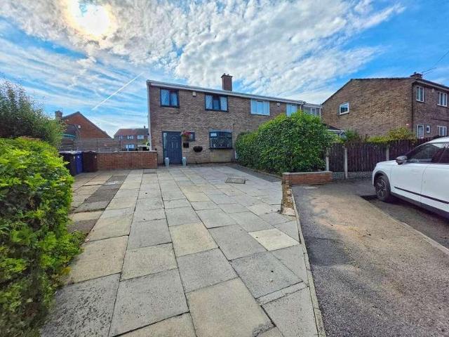 3 bed house for sale