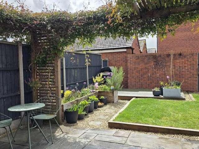 3 bed house for sale