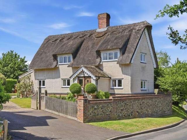 4 bed house for sale