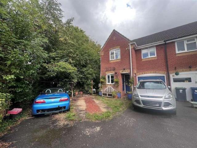 3 bed house for sale