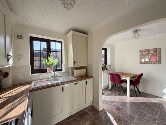 3 bed house for sale