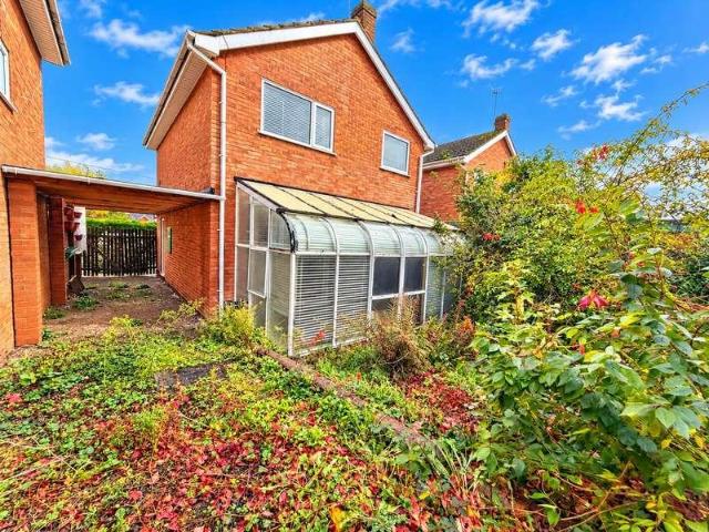 3 bed house for sale
