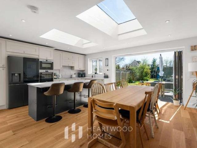 3 bed house for sale