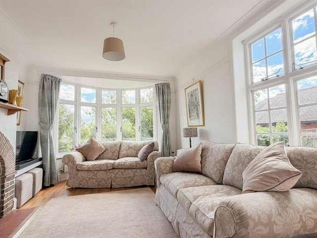 4 bed house for sale