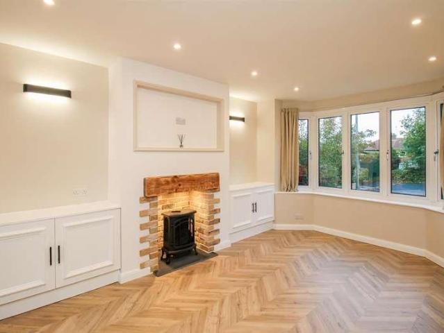 3 bed house for sale
