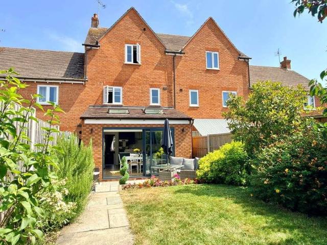 3 bed house for sale