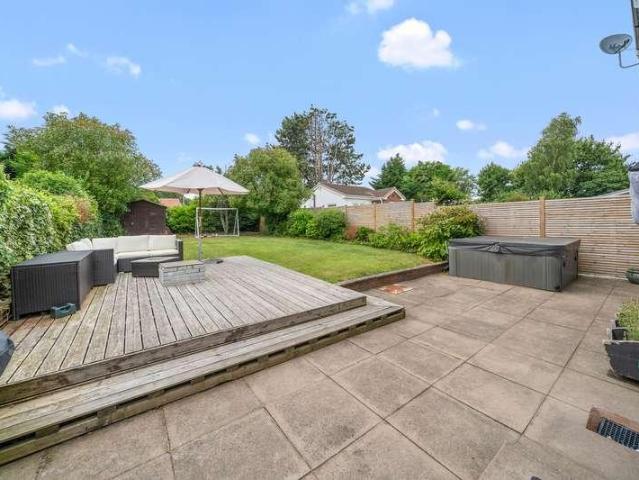 3 bed house for sale