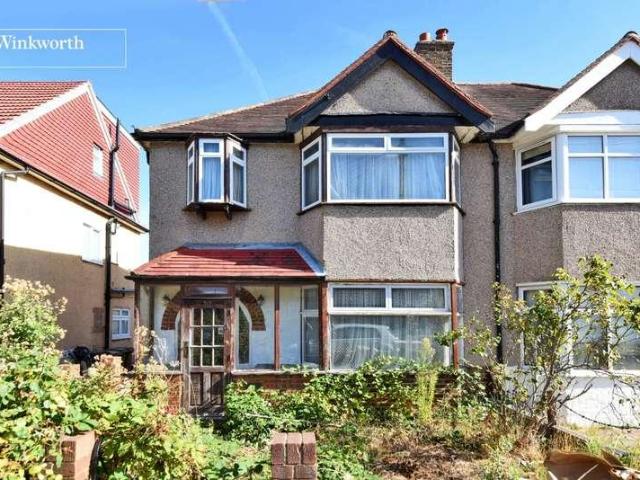3 bed house for sale