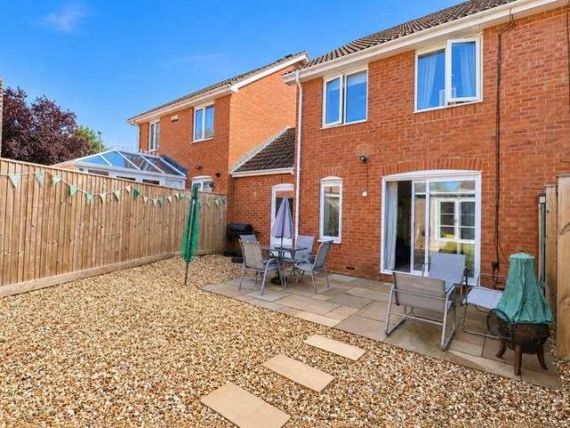 3 bed house for sale