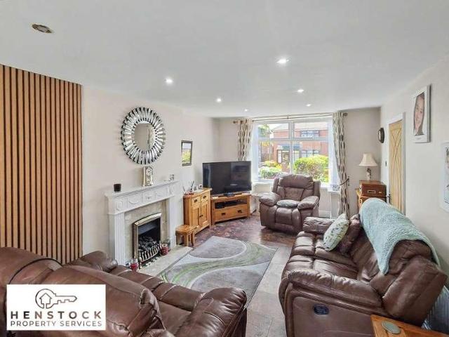 3 bed house for sale