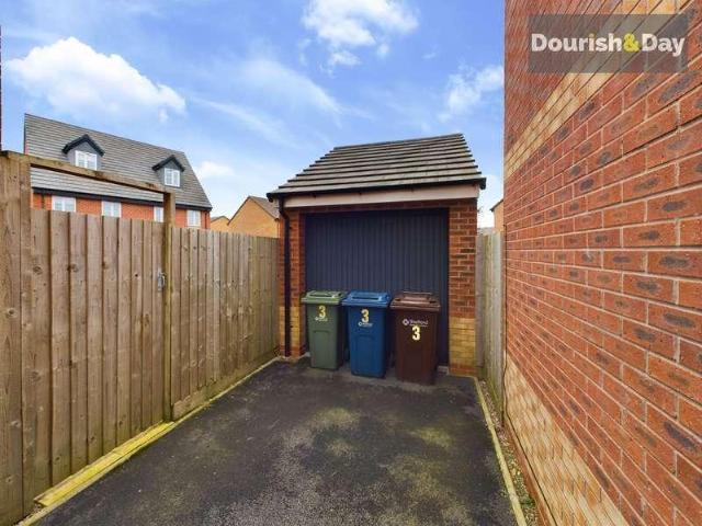 3 bed house for sale