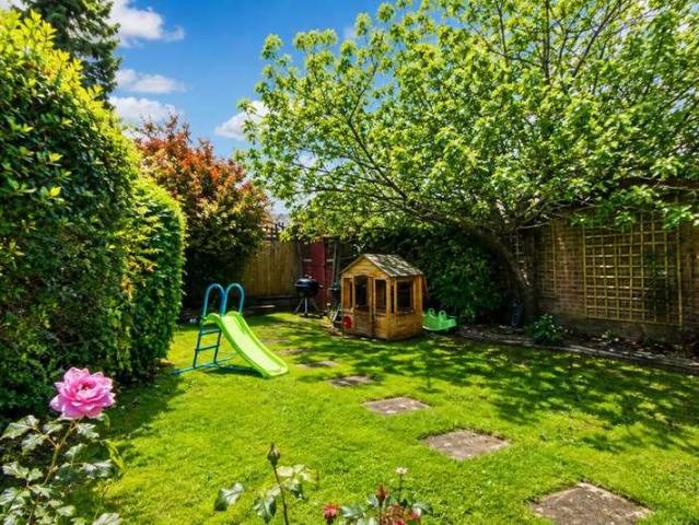 3 bed house for sale