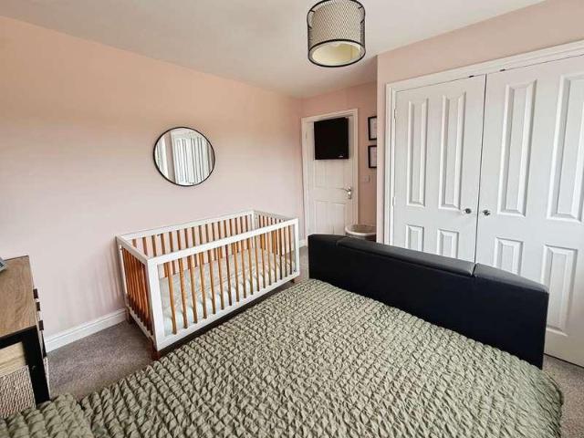 3 bed house for sale