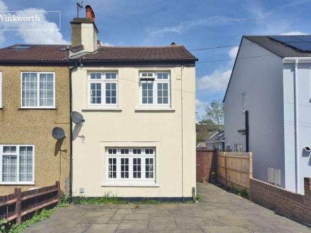 3 bed house for sale