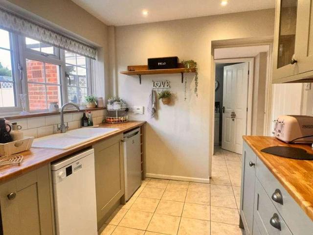 3 bed house for sale