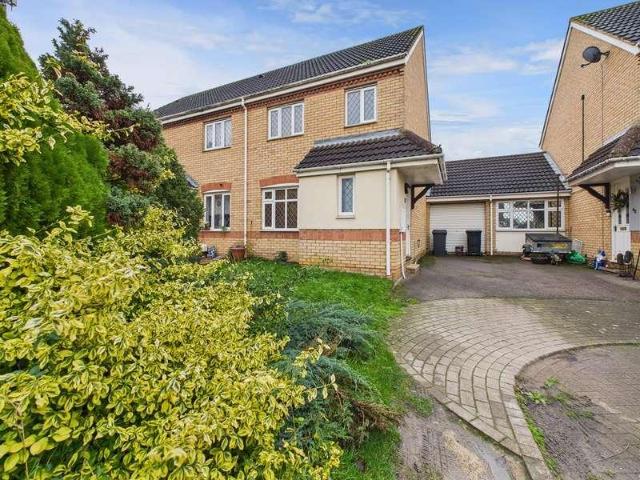 3 bed house for sale