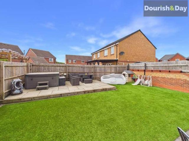 3 bed house for sale