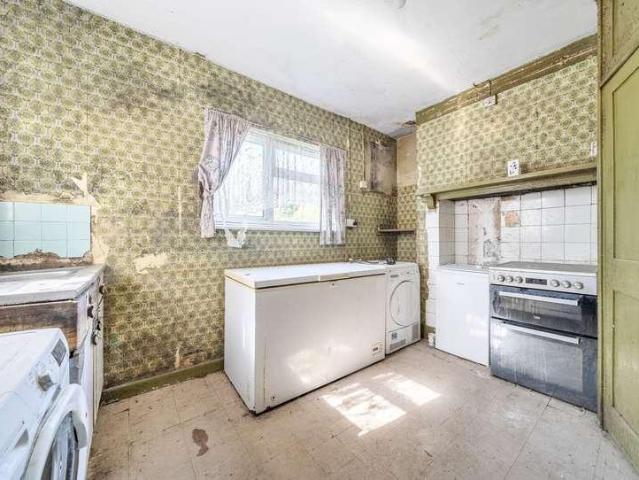 3 bed house for sale