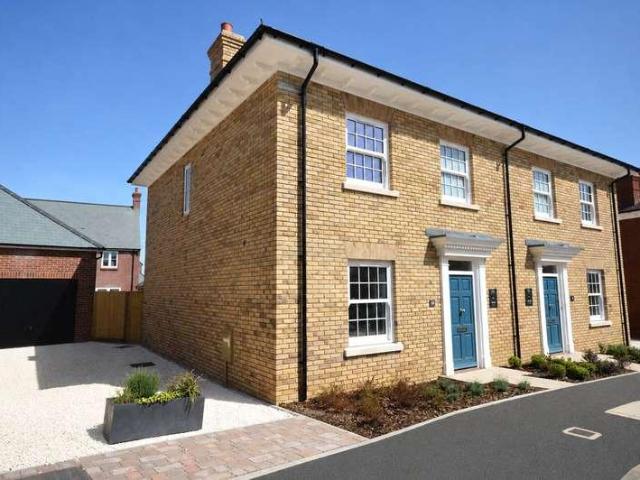 3 bed house for sale