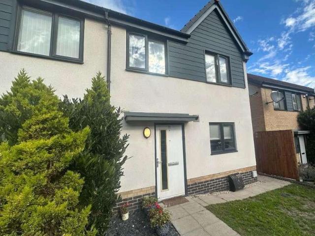 3 bed house for sale