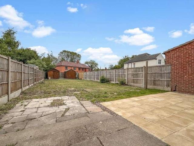 3 bed house for sale