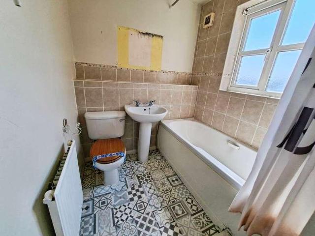 3 bed house for sale