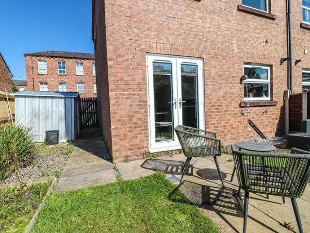 3 bed house for sale