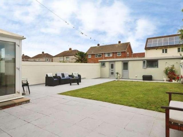 3 bed house for sale