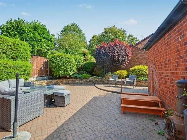 3 bed house for sale