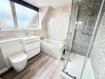 3 bed house for sale