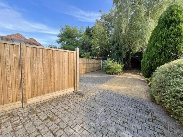 3 bed house for sale